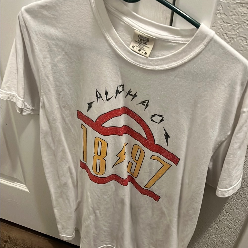 White Red Short Sleeve Tee